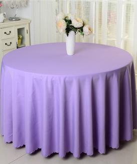 Are Table Cloths Still In Style